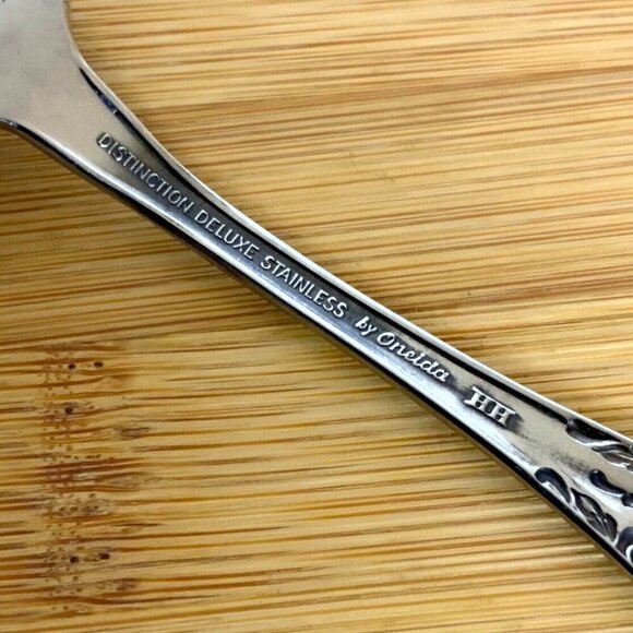 Oneida Distinction Deluxe Kennett Square 4 Salad Forks Stainless Steel Flatware - Picture 4 of 4